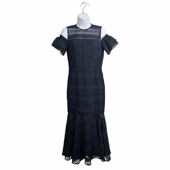 Amur Woman Navy Blue Lace Mermaid Maxi Dress Gown Short Sleeve Cold Shoulder 4 - Picture 1 of 16